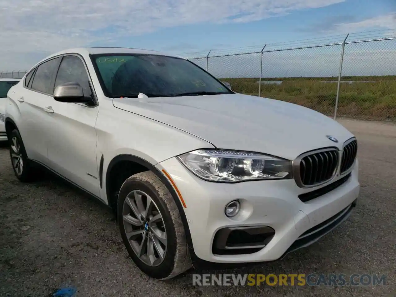 9 Photograph of a damaged car 5UXKU0C50K0G92673 BMW X6 2019