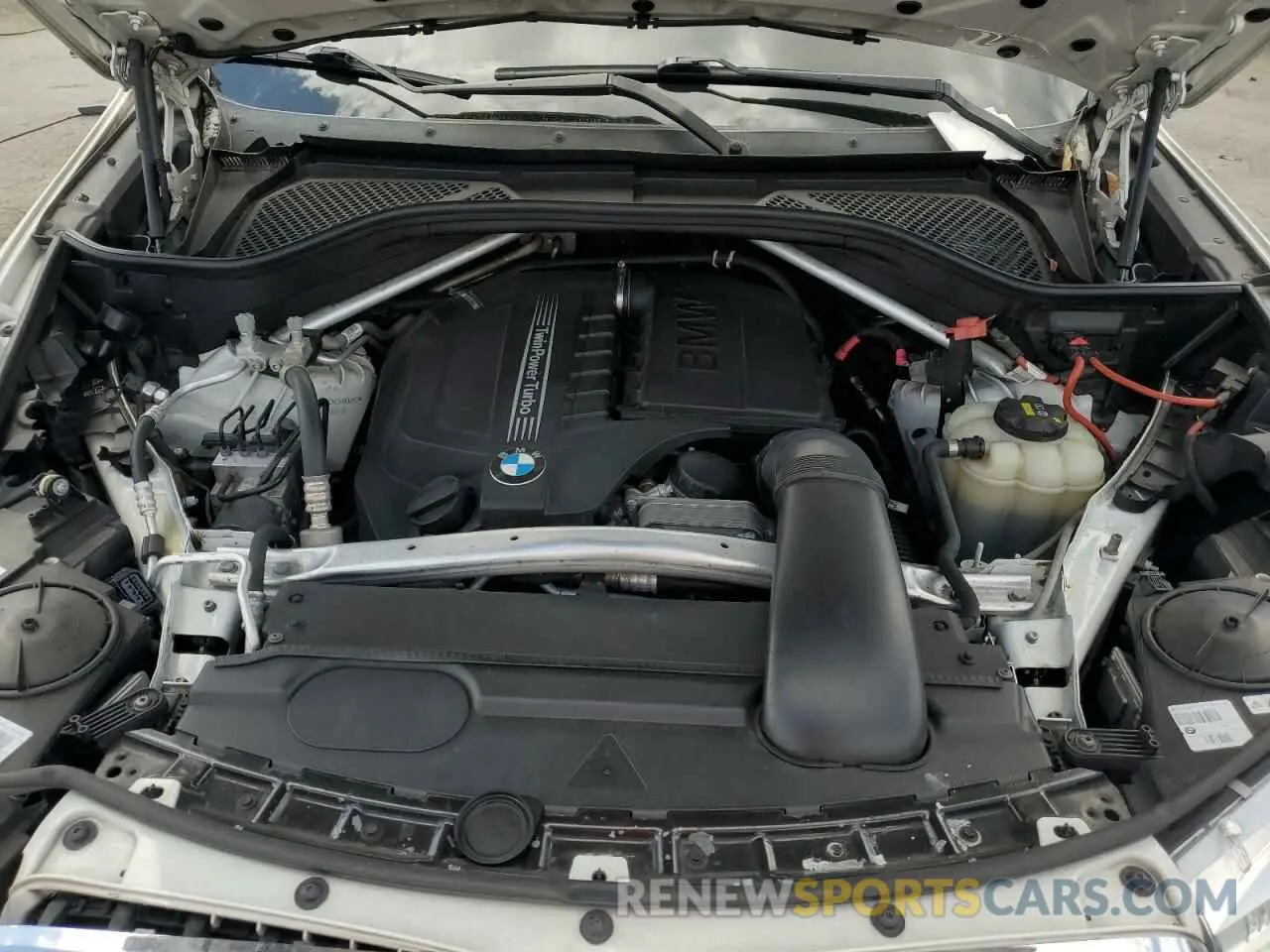 12 Photograph of a damaged car 5UXKU0C50K0H99495 BMW X6 2019