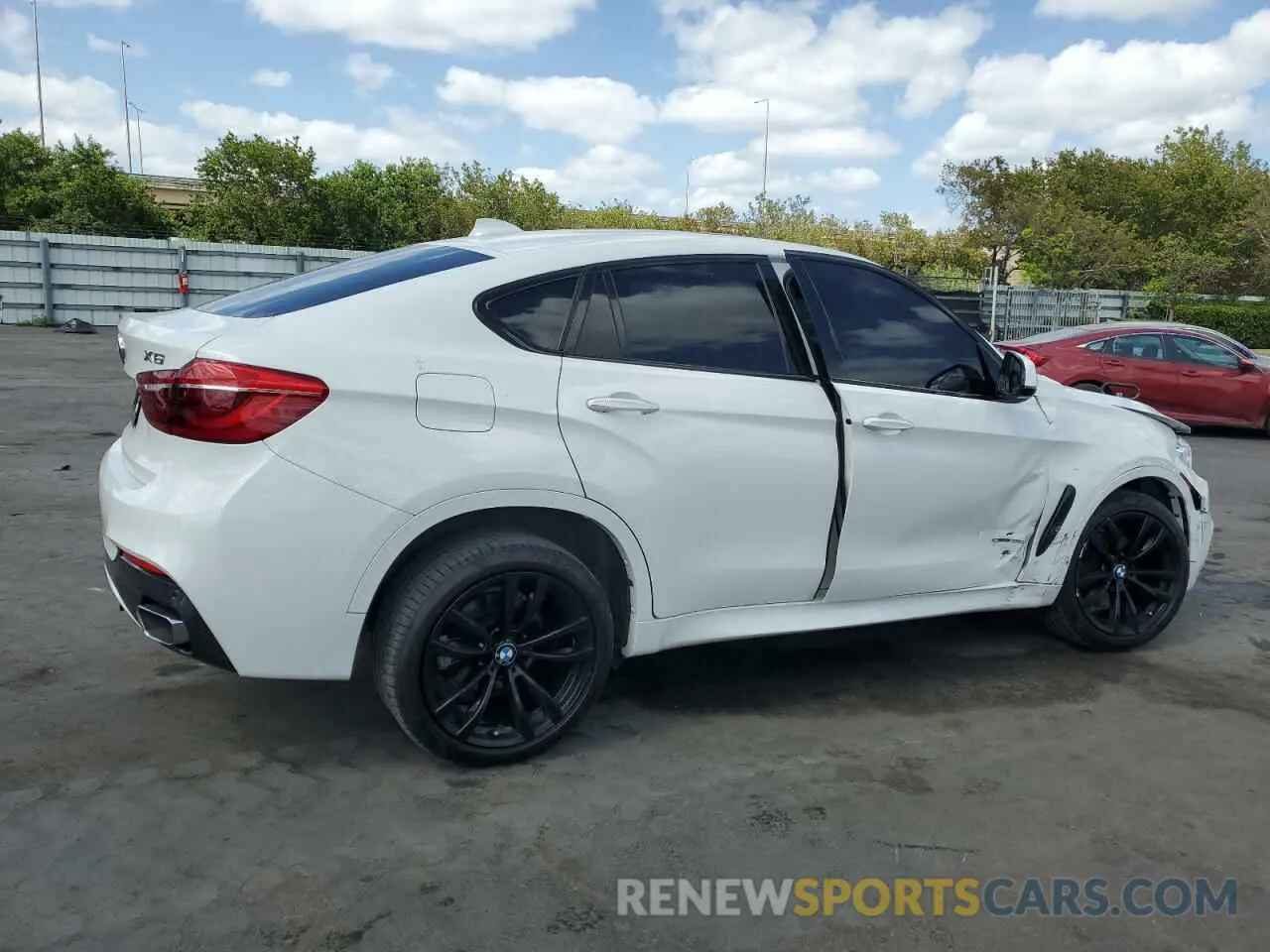 3 Photograph of a damaged car 5UXKU0C50K0H99495 BMW X6 2019