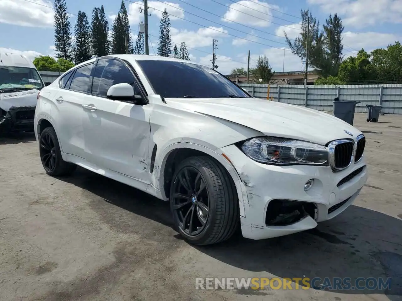 4 Photograph of a damaged car 5UXKU0C50K0H99495 BMW X6 2019