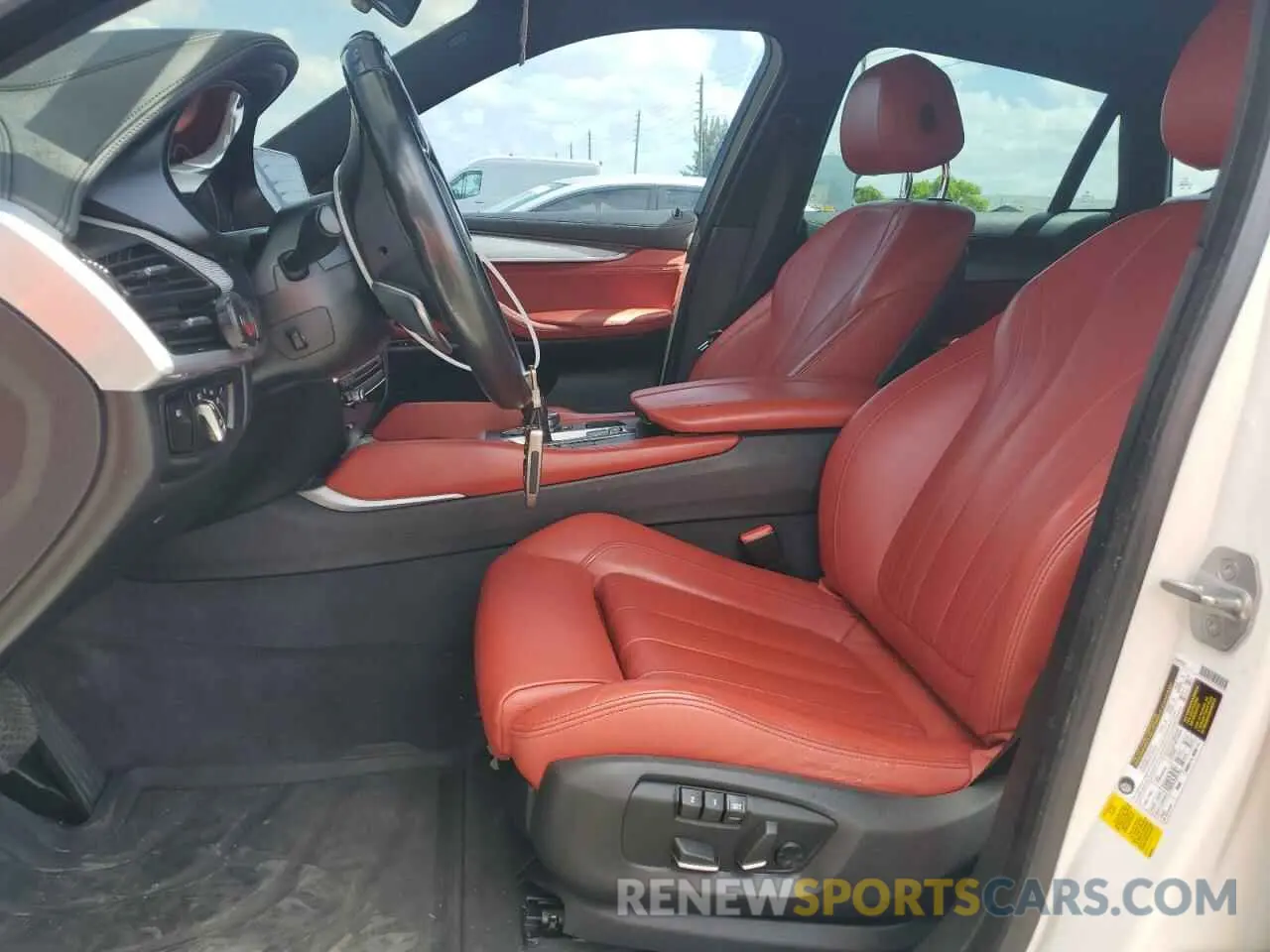 7 Photograph of a damaged car 5UXKU0C50K0H99495 BMW X6 2019