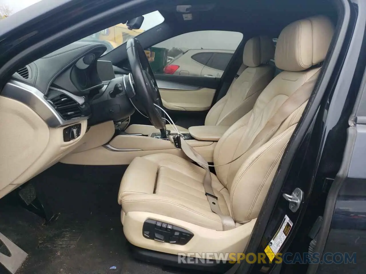 7 Photograph of a damaged car 5UXKU0C51K0G92987 BMW X6 2019