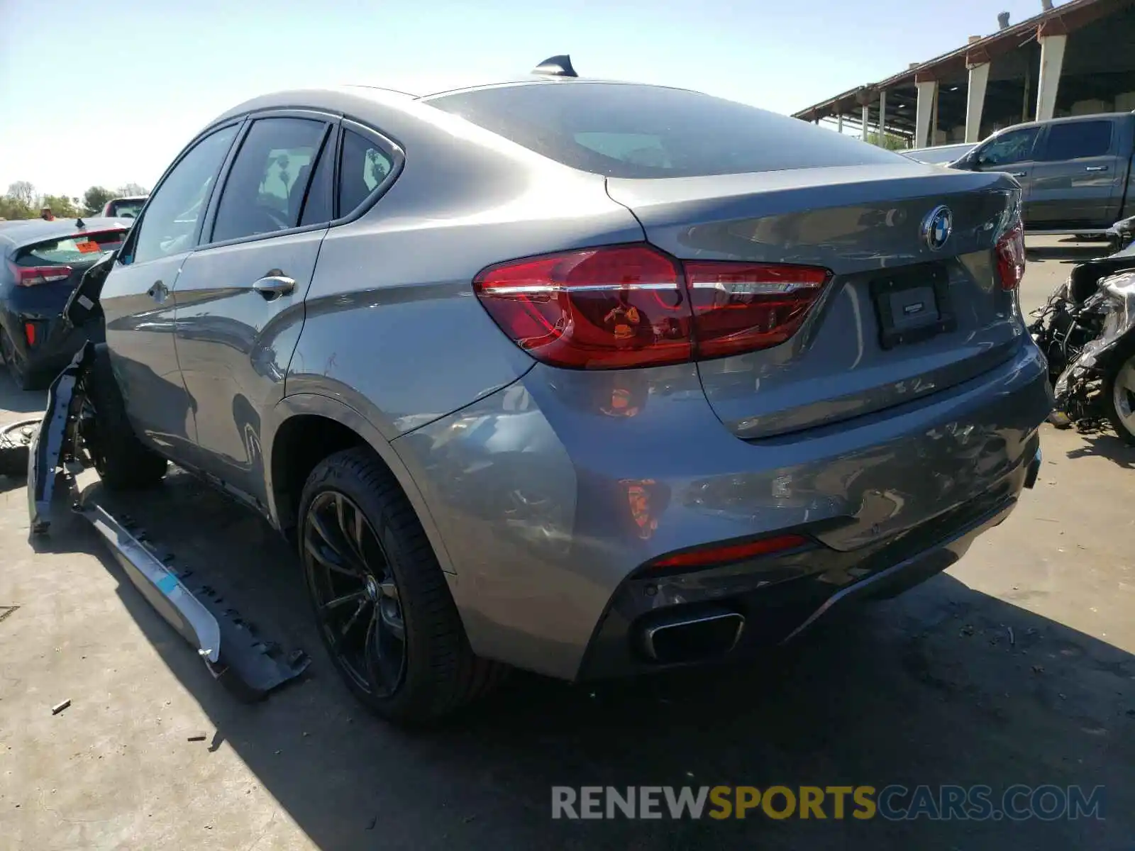 3 Photograph of a damaged car 5UXKU0C56K0H99596 BMW X6 2019