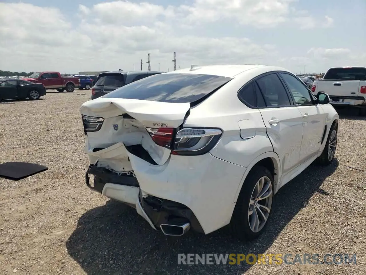 4 Photograph of a damaged car 5UXKU2C50K0Z64471 BMW X6 2019