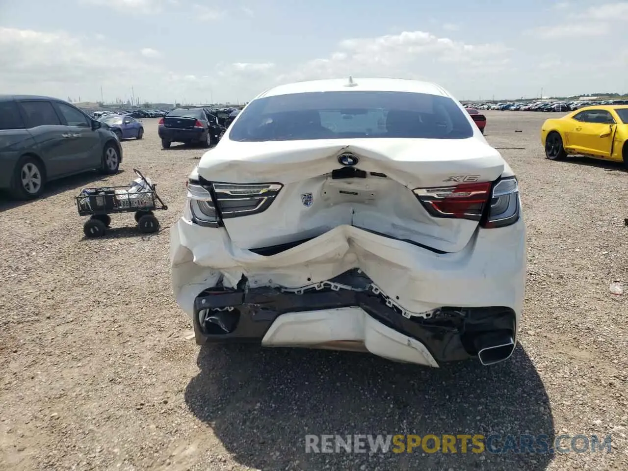 9 Photograph of a damaged car 5UXKU2C50K0Z64471 BMW X6 2019