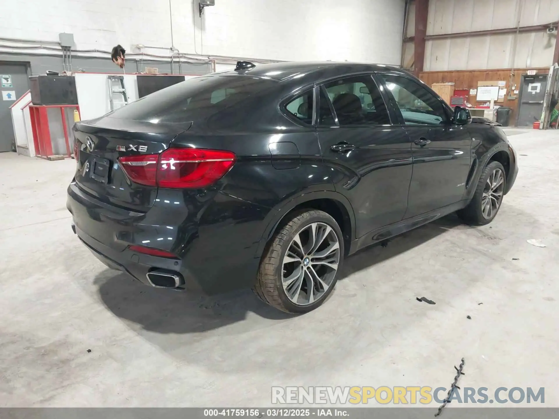 4 Photograph of a damaged car 5UXKU2C51K0Z64897 BMW X6 2019