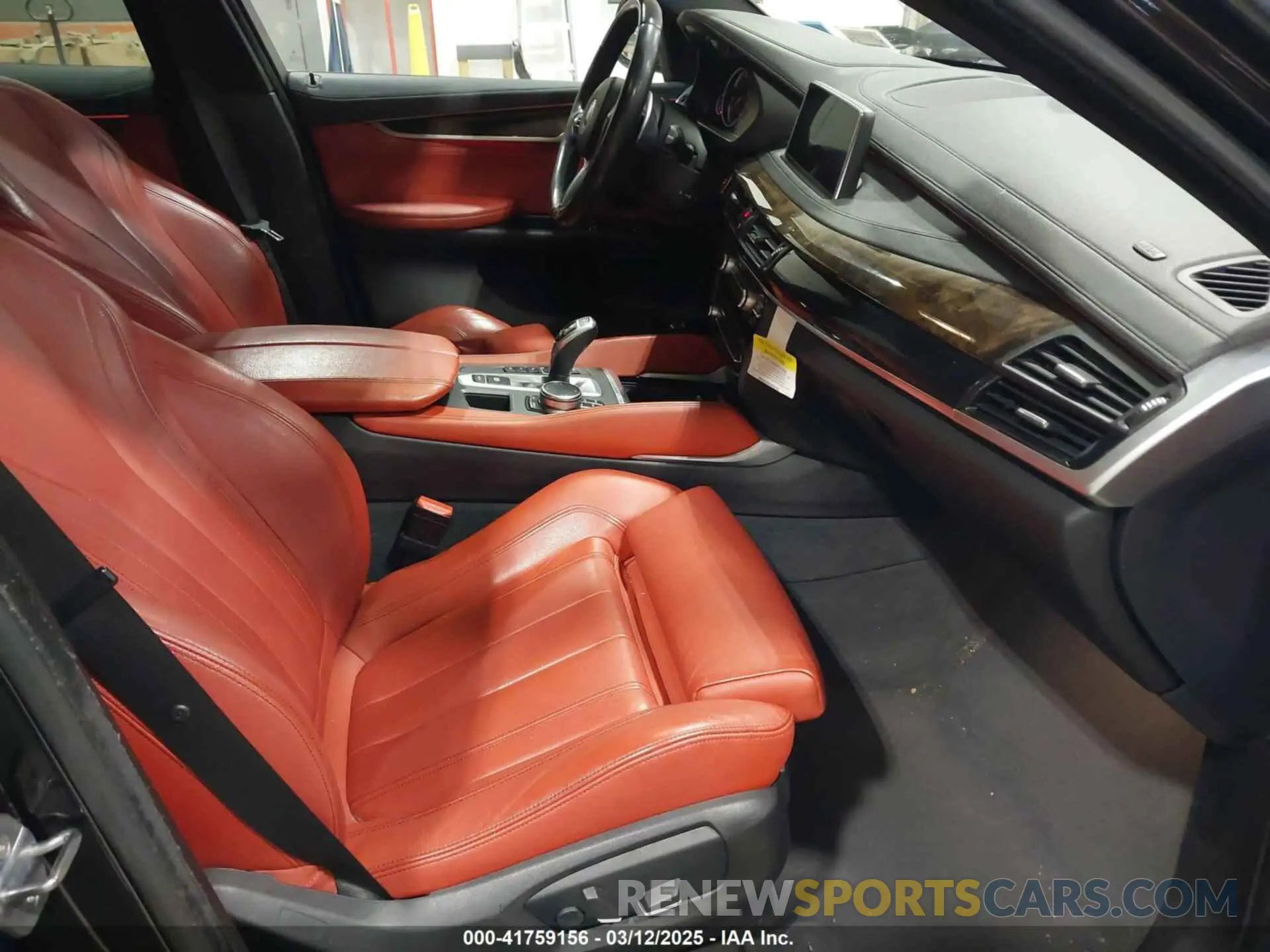 5 Photograph of a damaged car 5UXKU2C51K0Z64897 BMW X6 2019