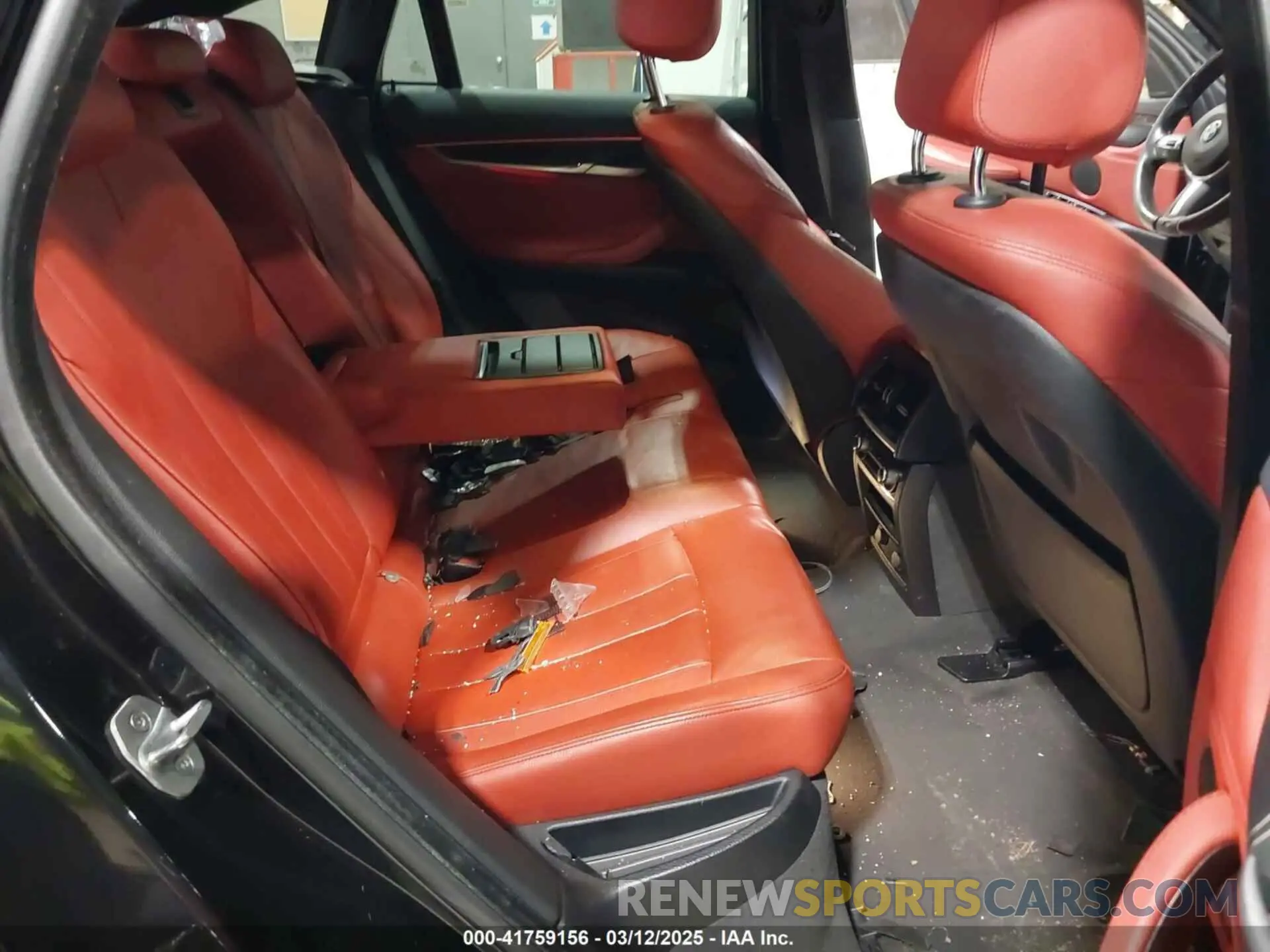 8 Photograph of a damaged car 5UXKU2C51K0Z64897 BMW X6 2019