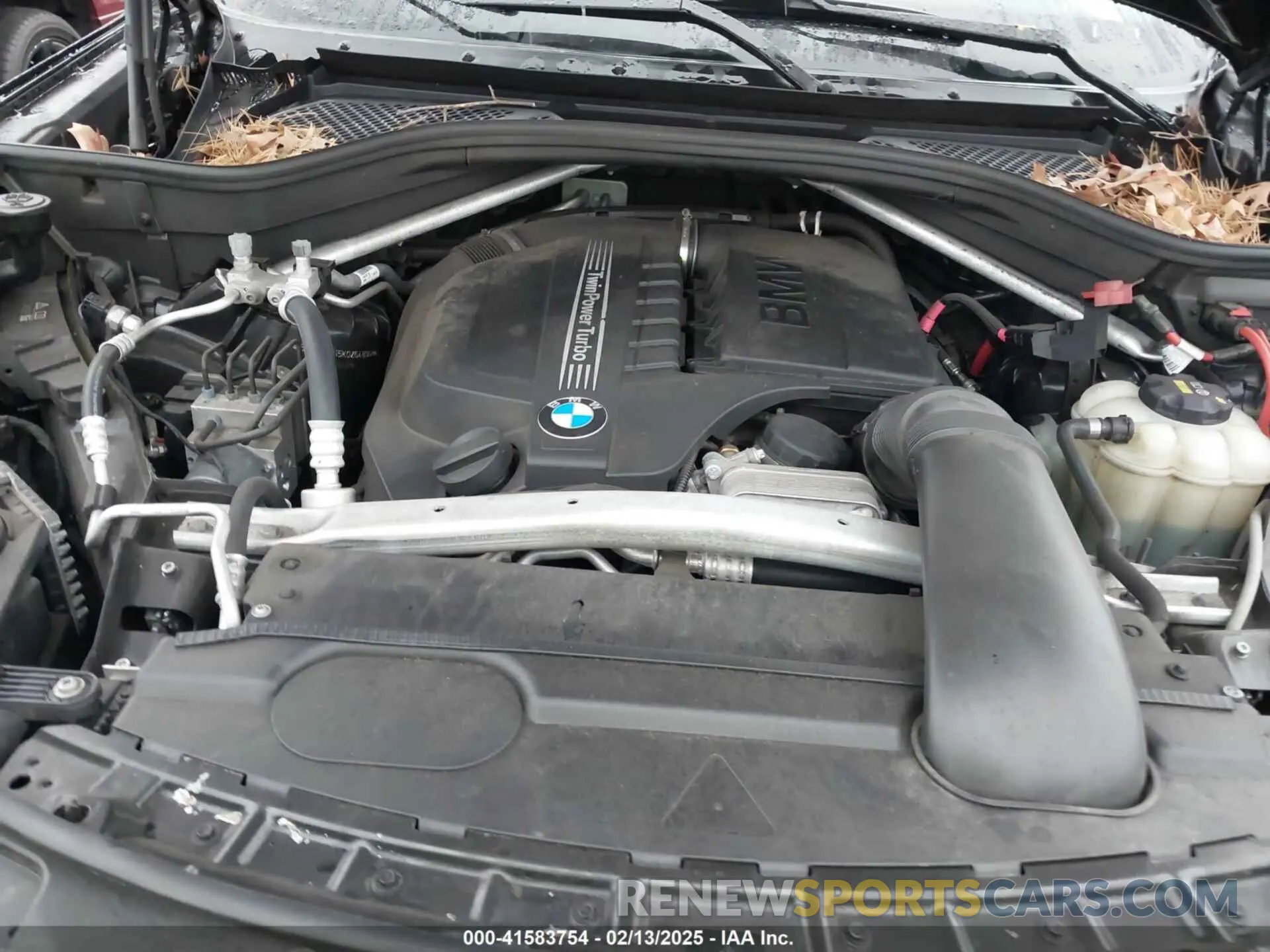 10 Photograph of a damaged car 5UXKU2C55K0Z64899 BMW X6 2019