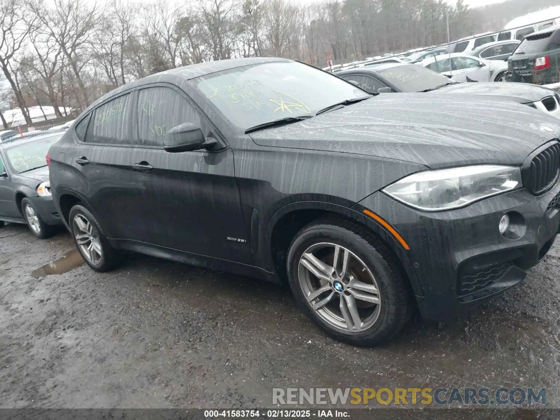 12 Photograph of a damaged car 5UXKU2C55K0Z64899 BMW X6 2019