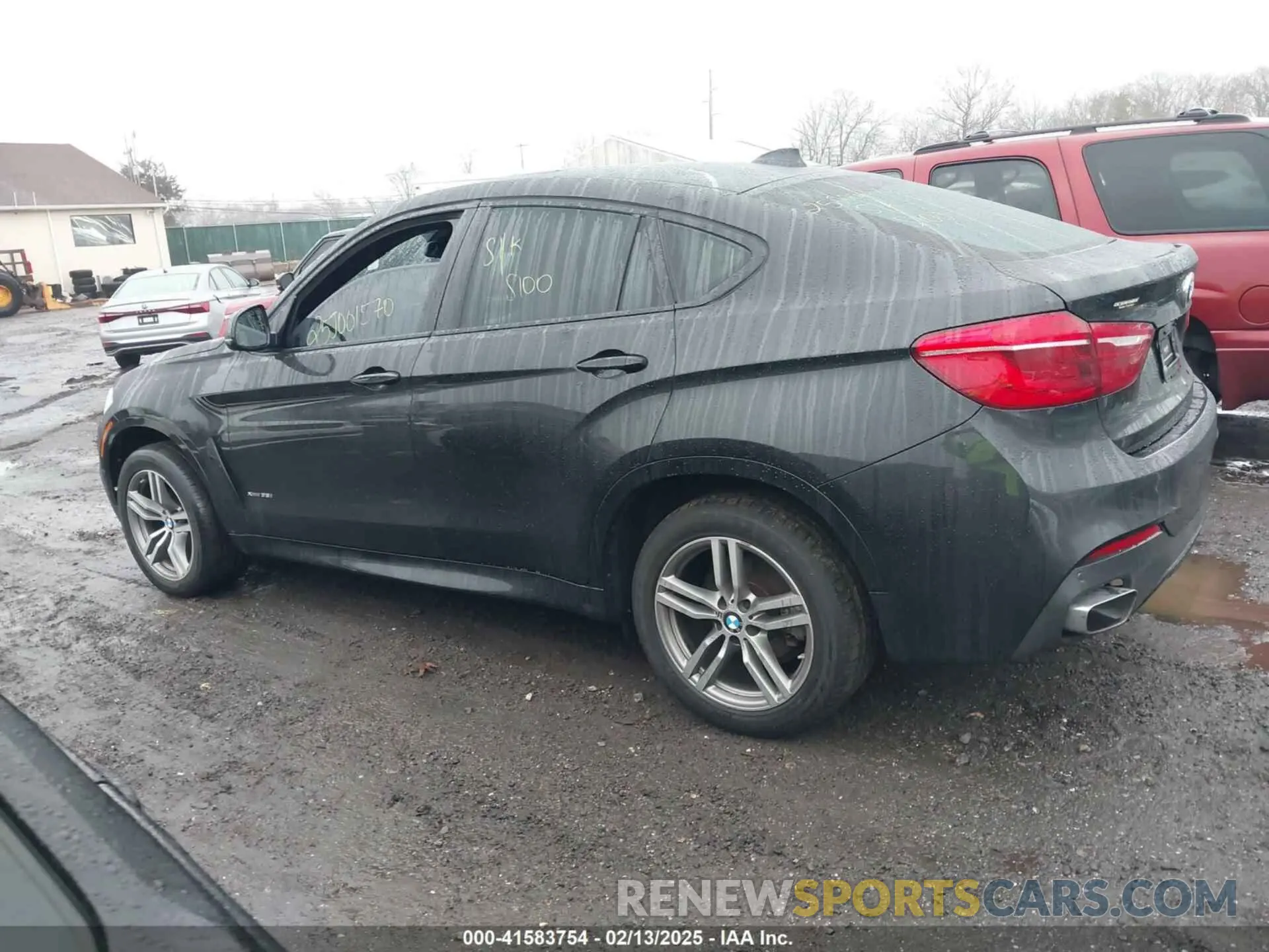 13 Photograph of a damaged car 5UXKU2C55K0Z64899 BMW X6 2019