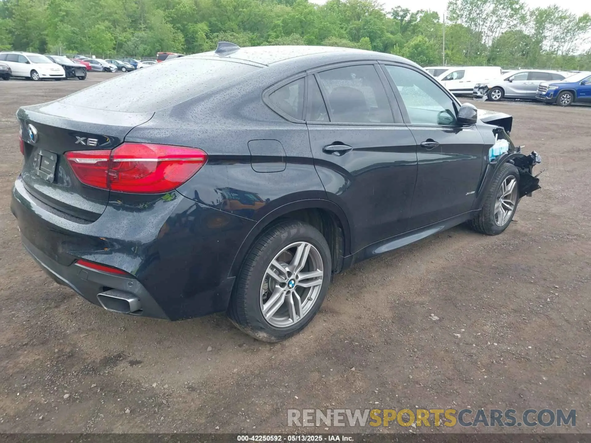 4 Photograph of a damaged car 5UXKU2C55K0Z65373 BMW X6 2019