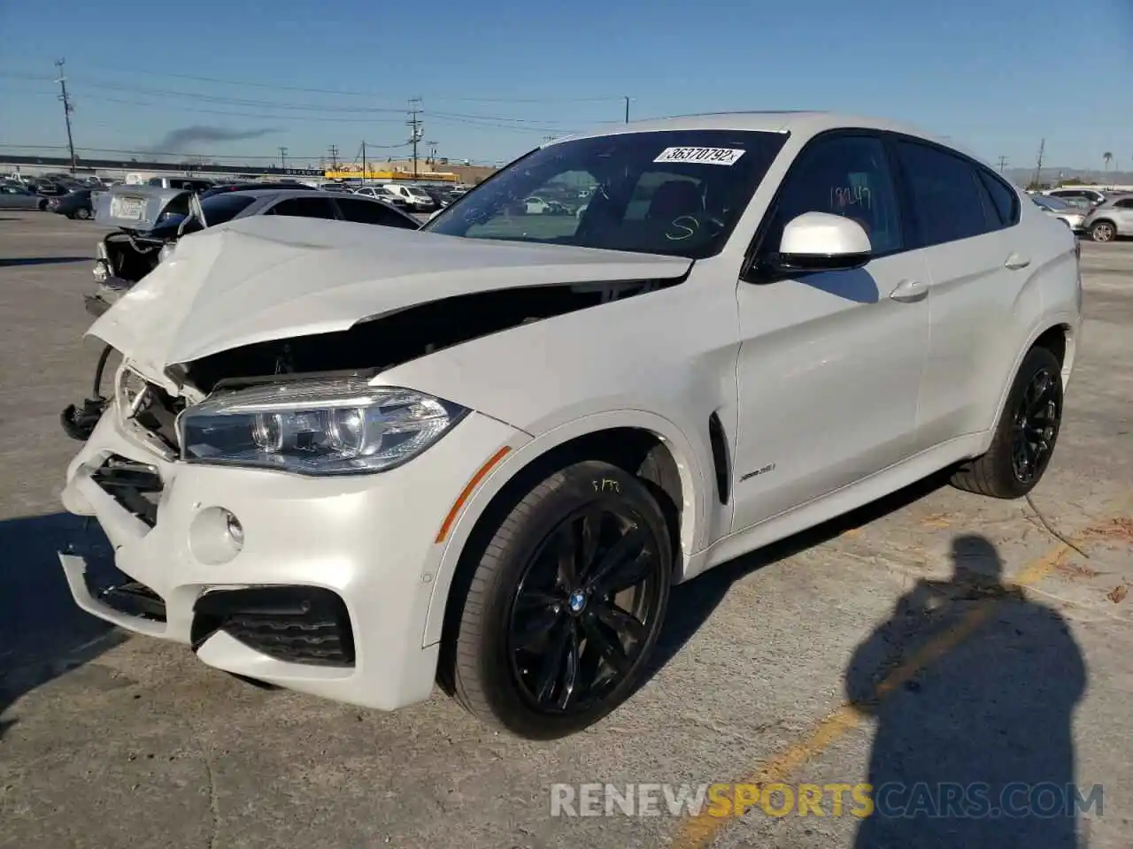 2 Photograph of a damaged car 5UXKU2C56K0Z65978 BMW X6 2019