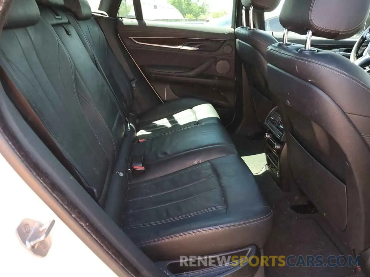 11 Photograph of a damaged car 5UXKU2C57K0Z64306 BMW X6 2019