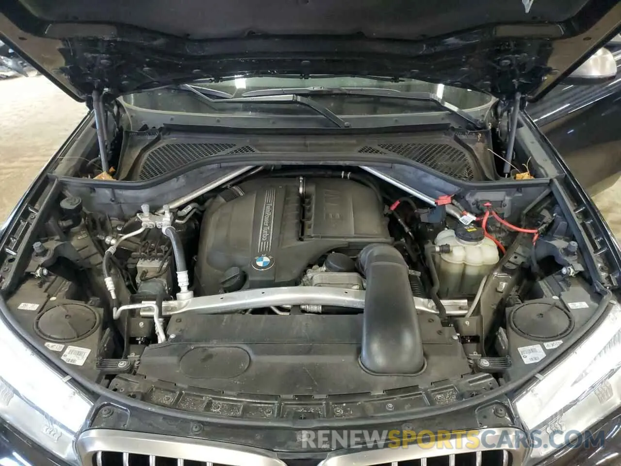 11 Photograph of a damaged car 5UXKU2C58K0Z63147 BMW X6 2019