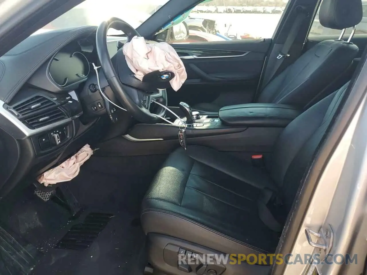 7 Photograph of a damaged car 5UXKU2C58K0Z63536 BMW X6 2019