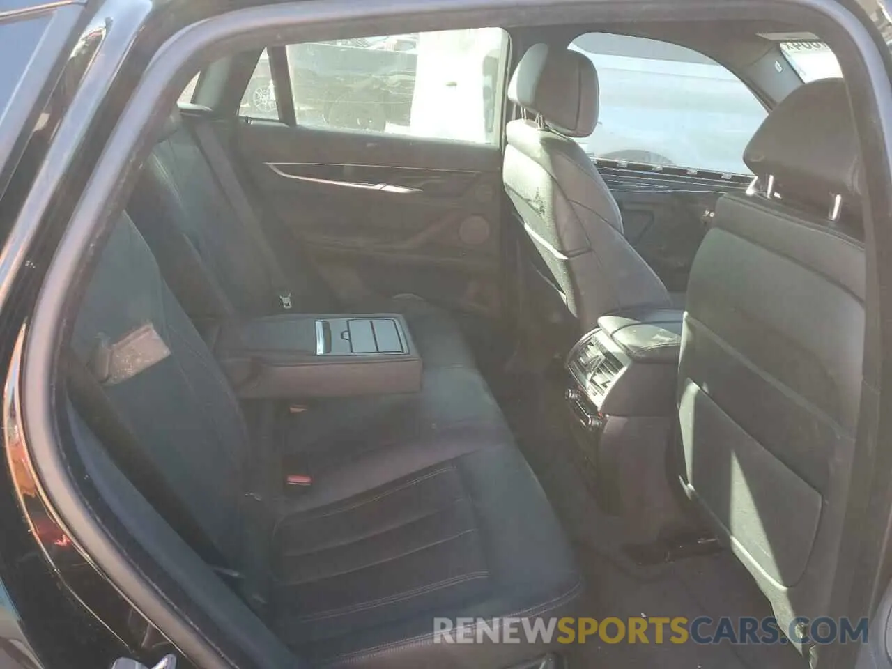 11 Photograph of a damaged car 5UXKU6C58K0Z67075 BMW X6 2019