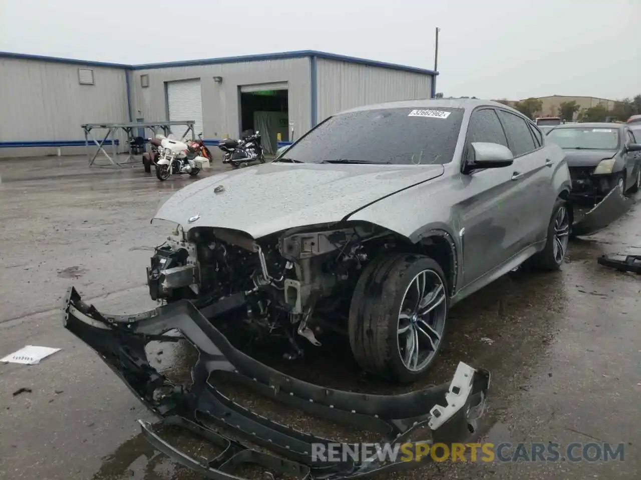 2 Photograph of a damaged car 5YMKW8C57KLR38311 BMW X6 2019