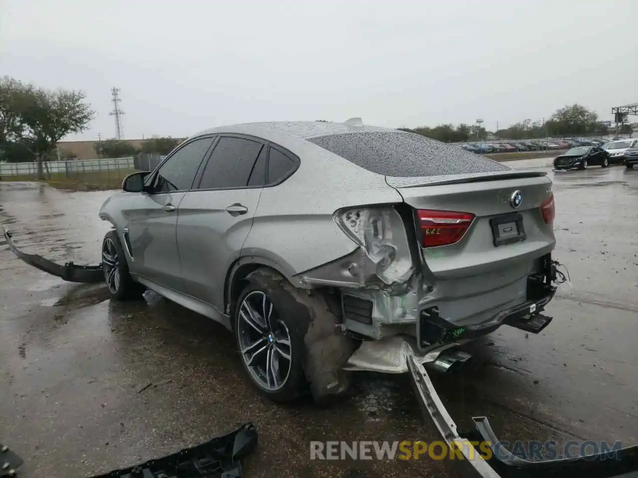 3 Photograph of a damaged car 5YMKW8C57KLR38311 BMW X6 2019