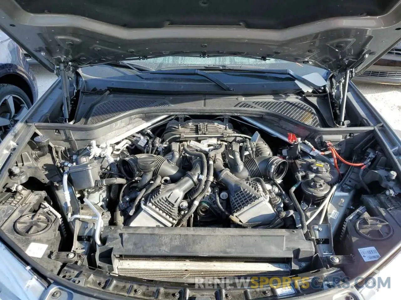 7 Photograph of a damaged car 5YMKW8C58K0Y74930 BMW X6 2019