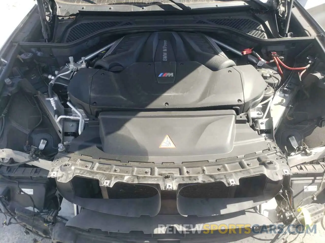 12 Photograph of a damaged car 5YMKW8C58K0Y74961 BMW X6 2019