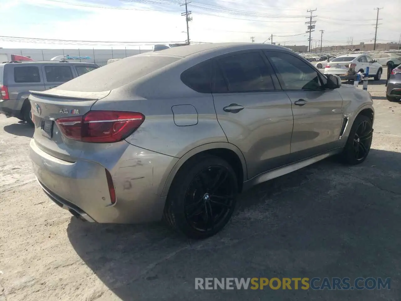 3 Photograph of a damaged car 5YMKW8C58K0Y74961 BMW X6 2019