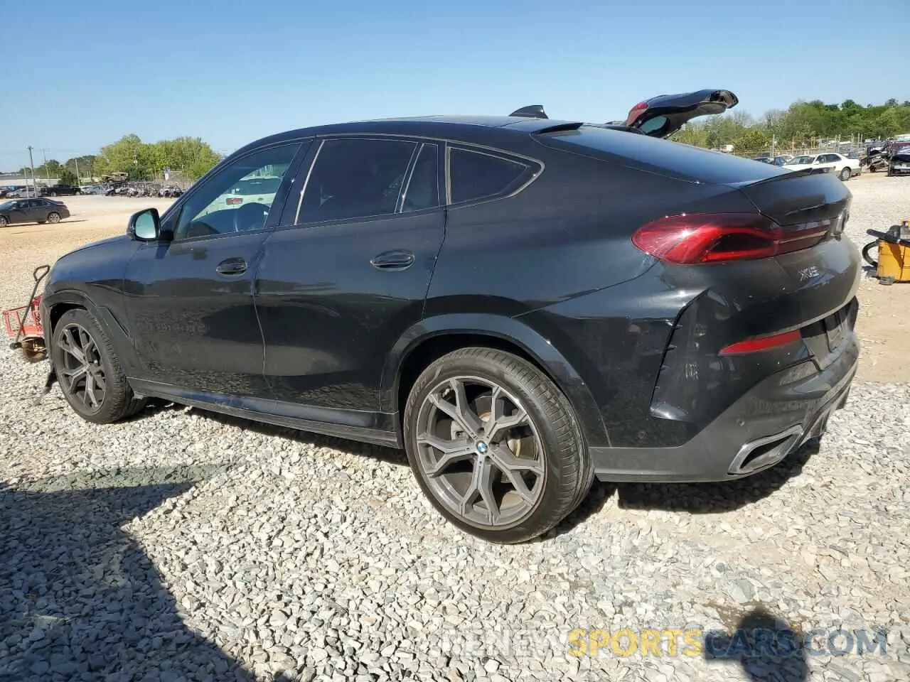 2 Photograph of a damaged car 5UXCY4C00L9C18384 BMW X6 2020