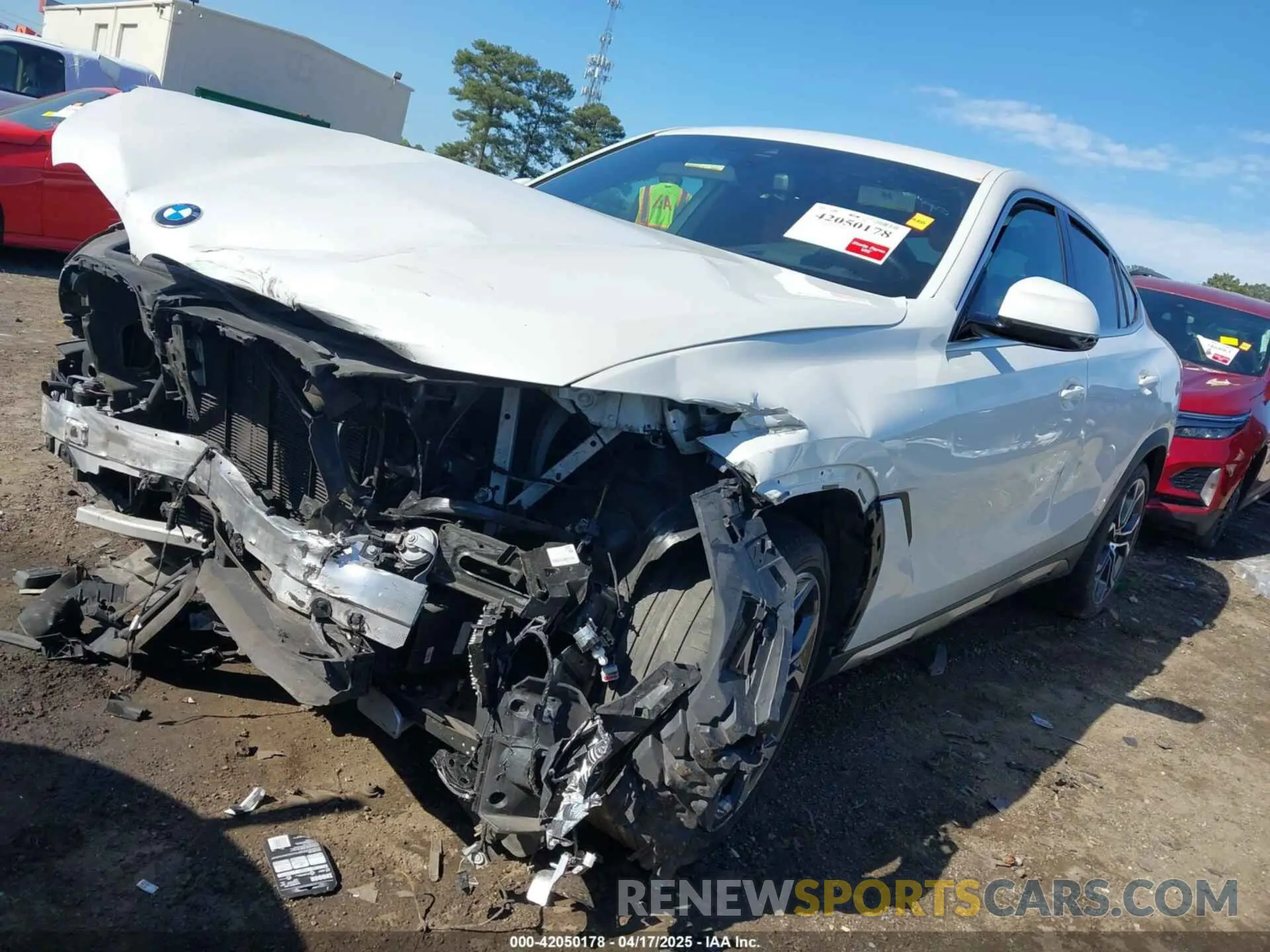 2 Photograph of a damaged car 5UXCY4C00L9D63232 BMW X6 2020