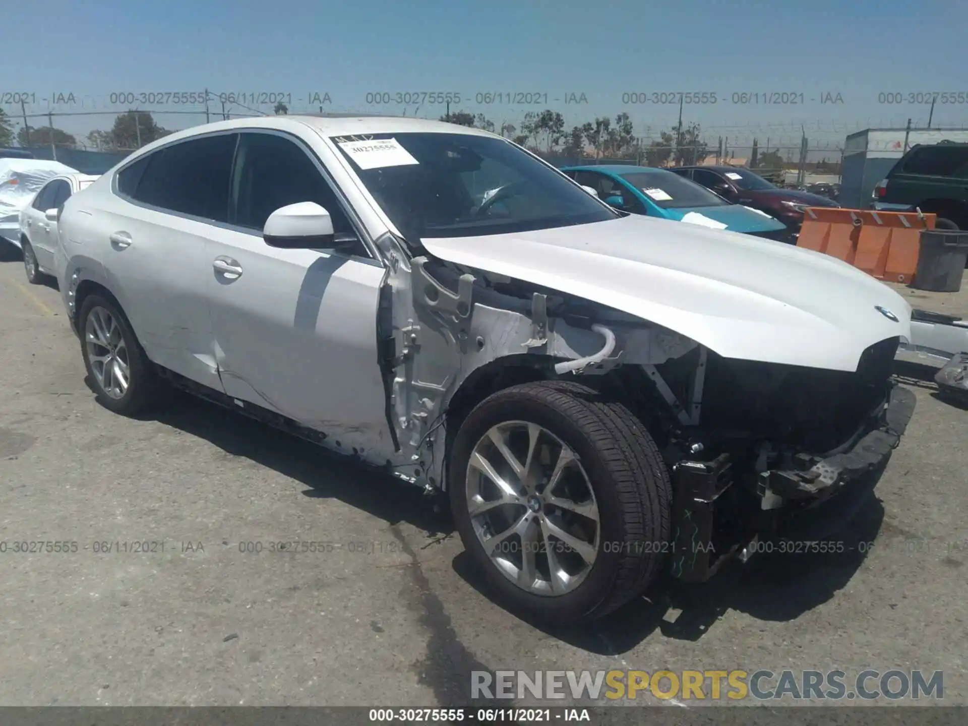 1 Photograph of a damaged car 5UXCY4C03L9D52628 BMW X6 2020