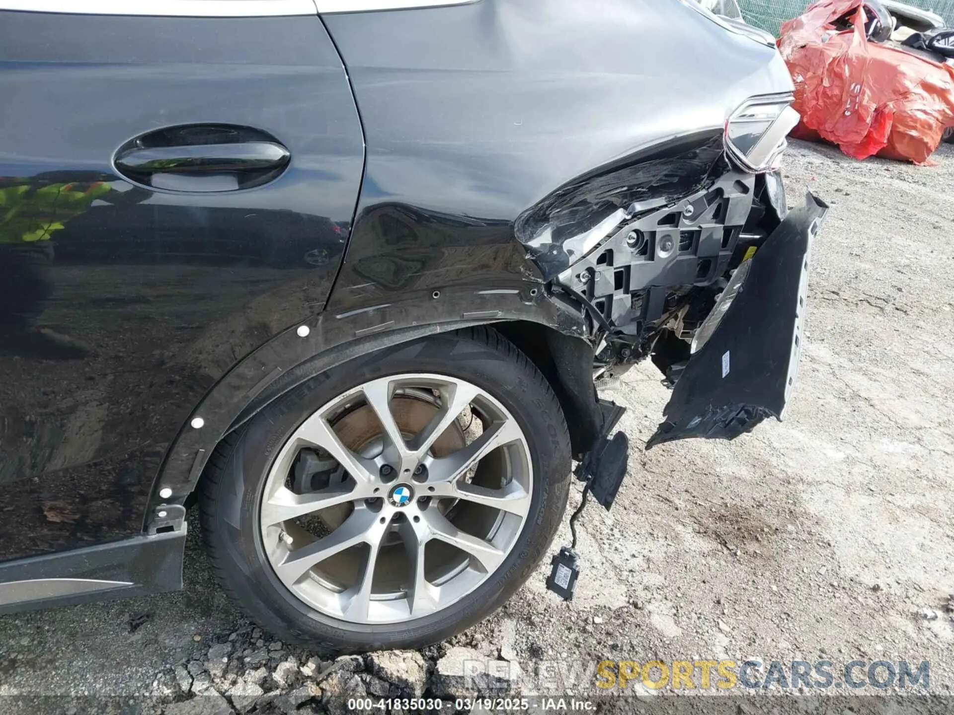 6 Photograph of a damaged car 5UXCY4C07L9D48002 BMW X6 2020