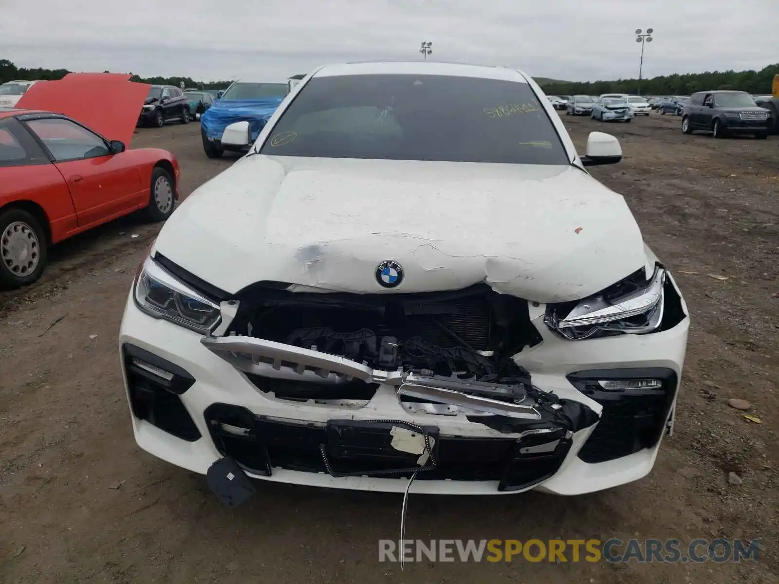 9 Photograph of a damaged car 5UXCY6C03L9C40293 BMW X6 2020