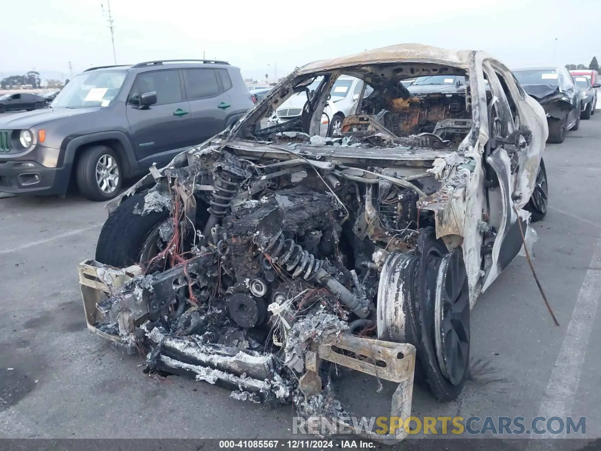 2 Photograph of a damaged car 5UXCY6C07L9C95555 BMW X6 2020