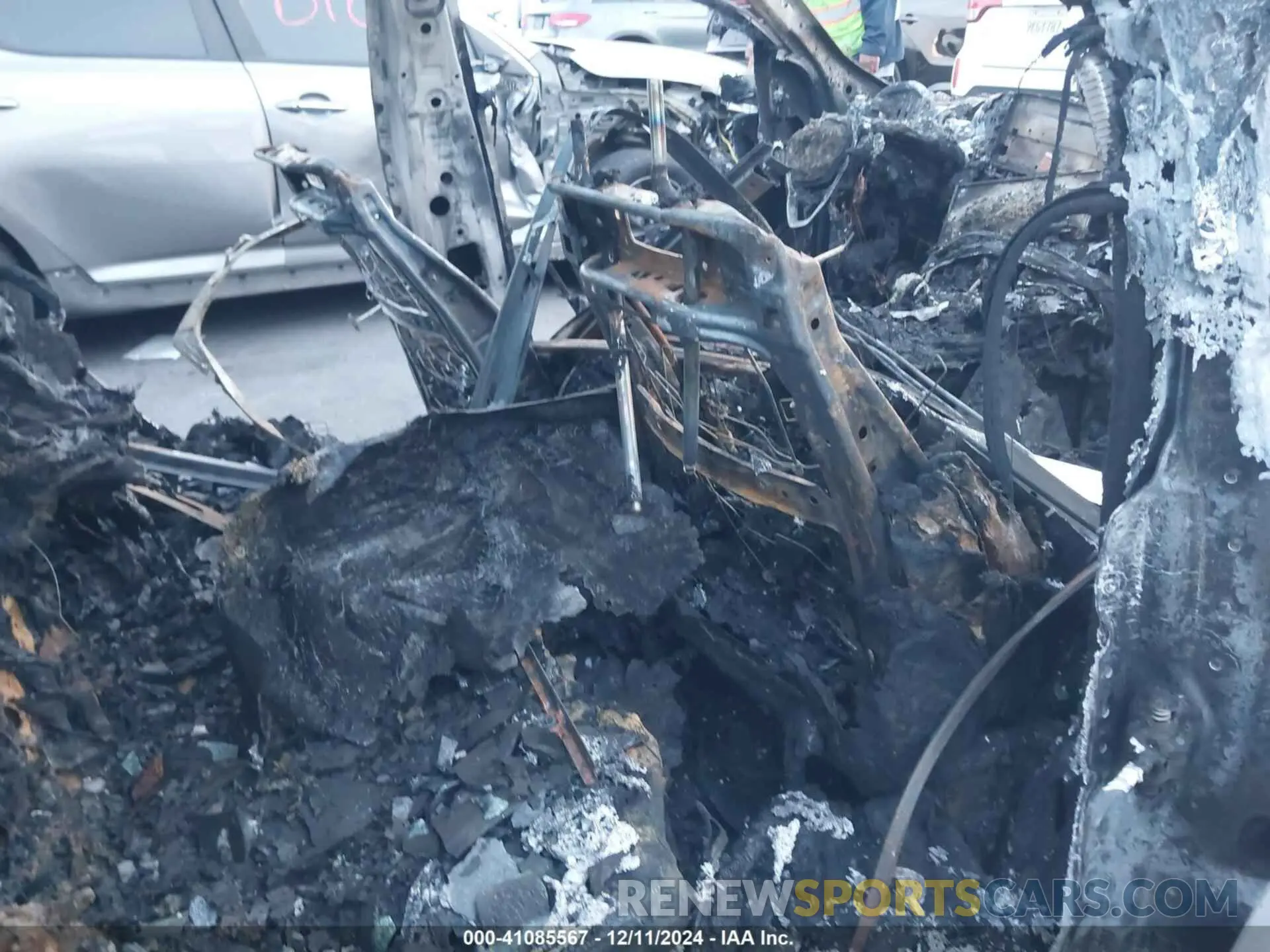 8 Photograph of a damaged car 5UXCY6C07L9C95555 BMW X6 2020