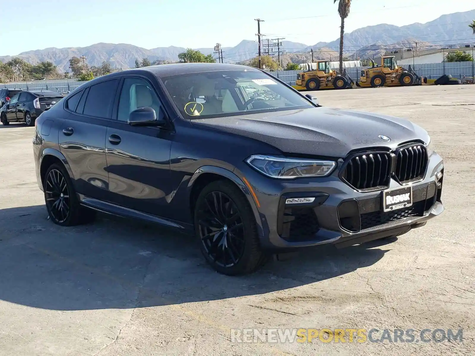 1 Photograph of a damaged car 5UXCY6C07L9D04352 BMW X6 2020