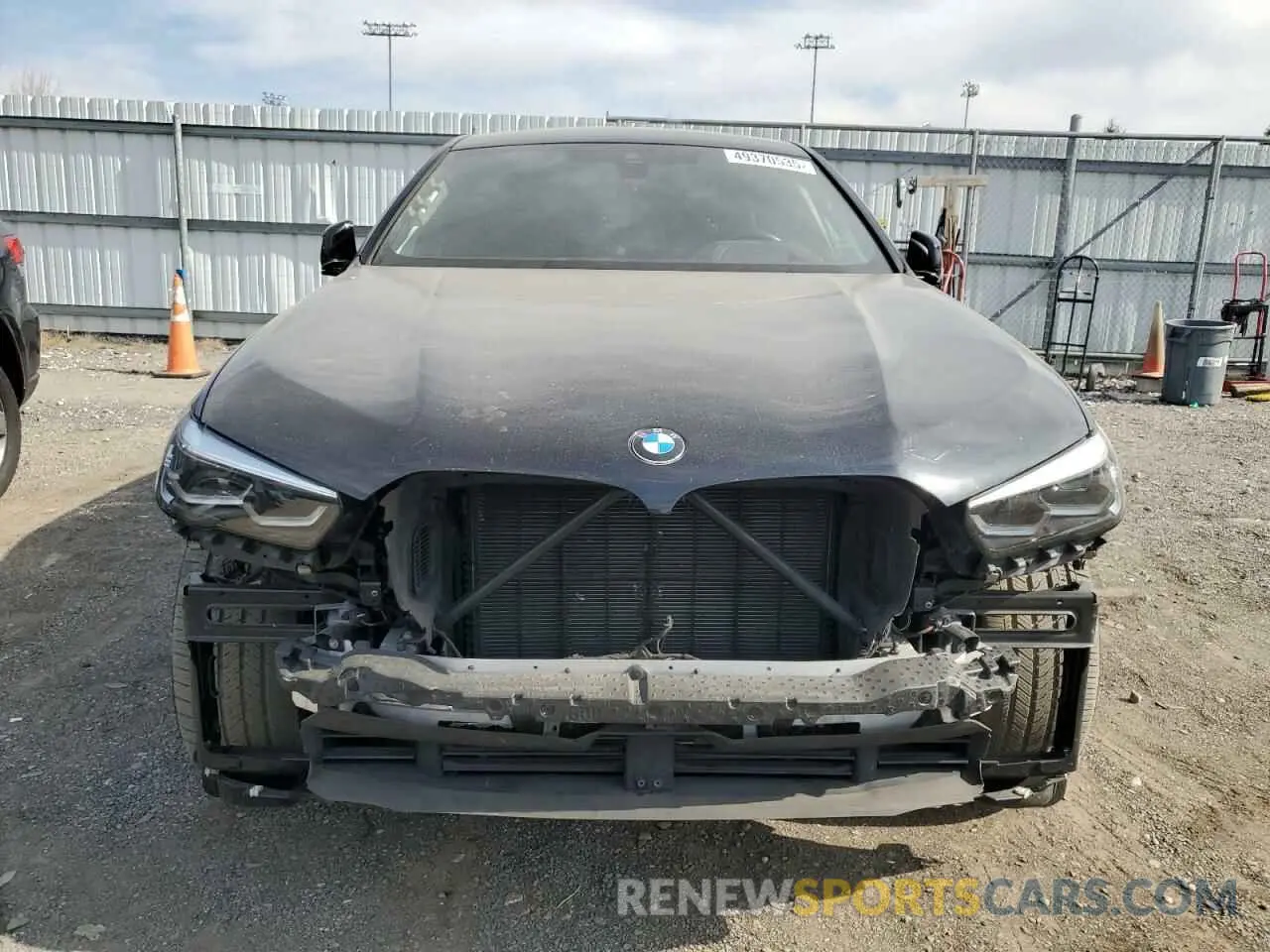 5 Photograph of a damaged car 5UXCY6C0XL9B94154 BMW X6 2020