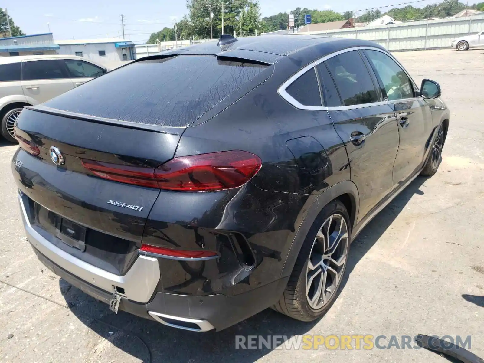 4 Photograph of a damaged car 5UXCY6C0XL9C75087 BMW X6 2020