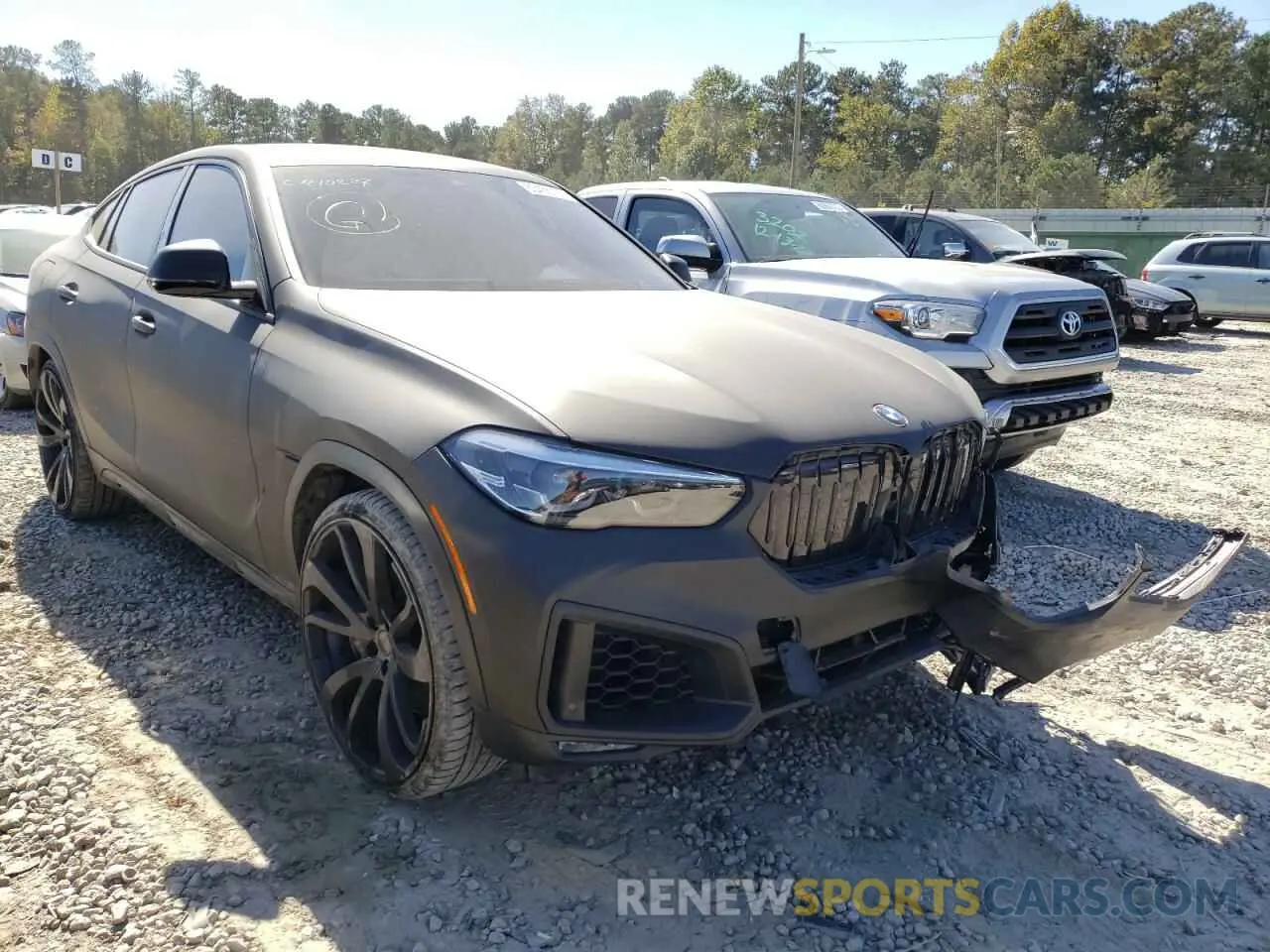 1 Photograph of a damaged car 5UXCY6C0XL9D49334 BMW X6 2020