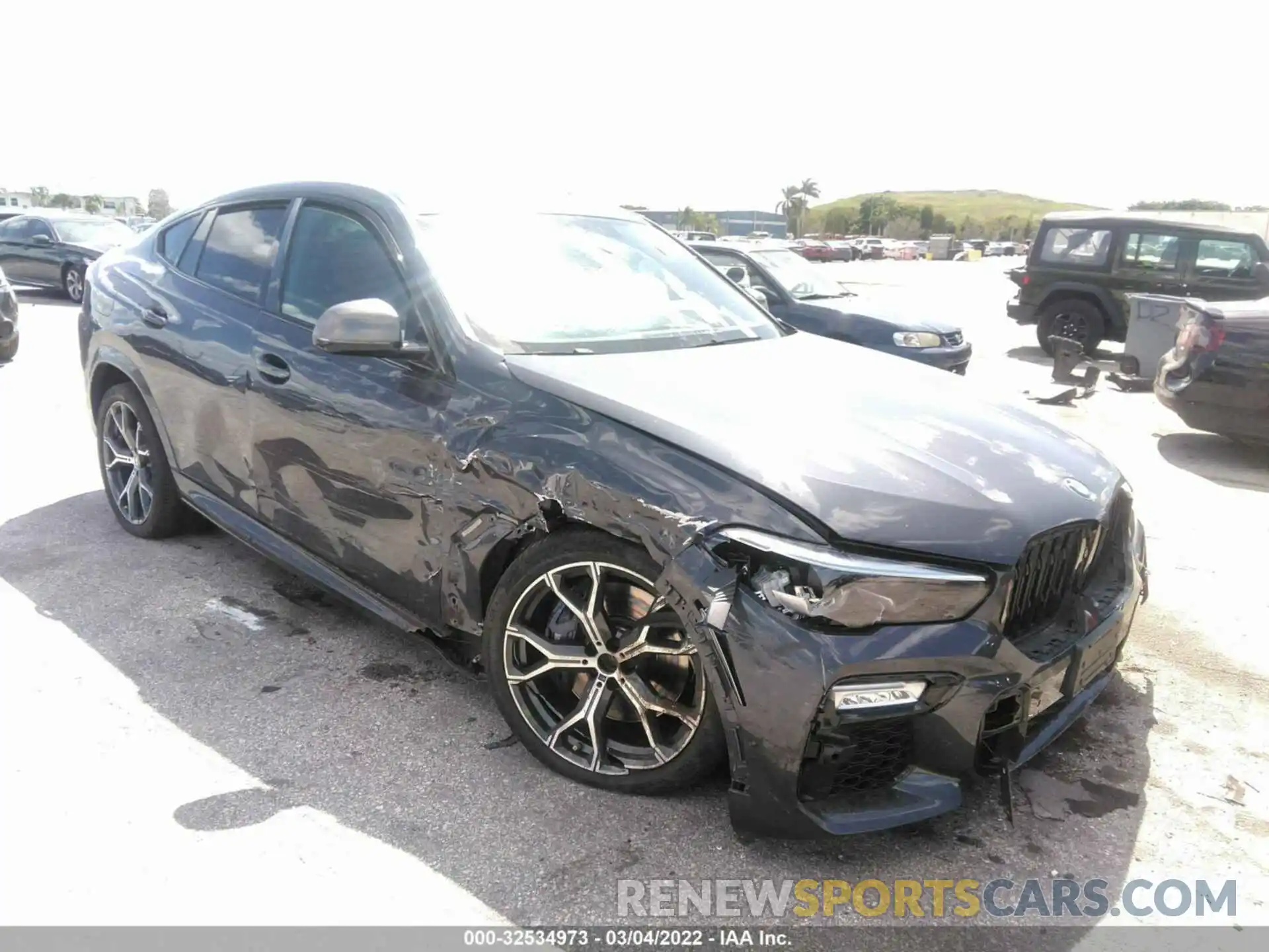 1 Photograph of a damaged car 5UXCY8C00L9B31043 BMW X6 2020