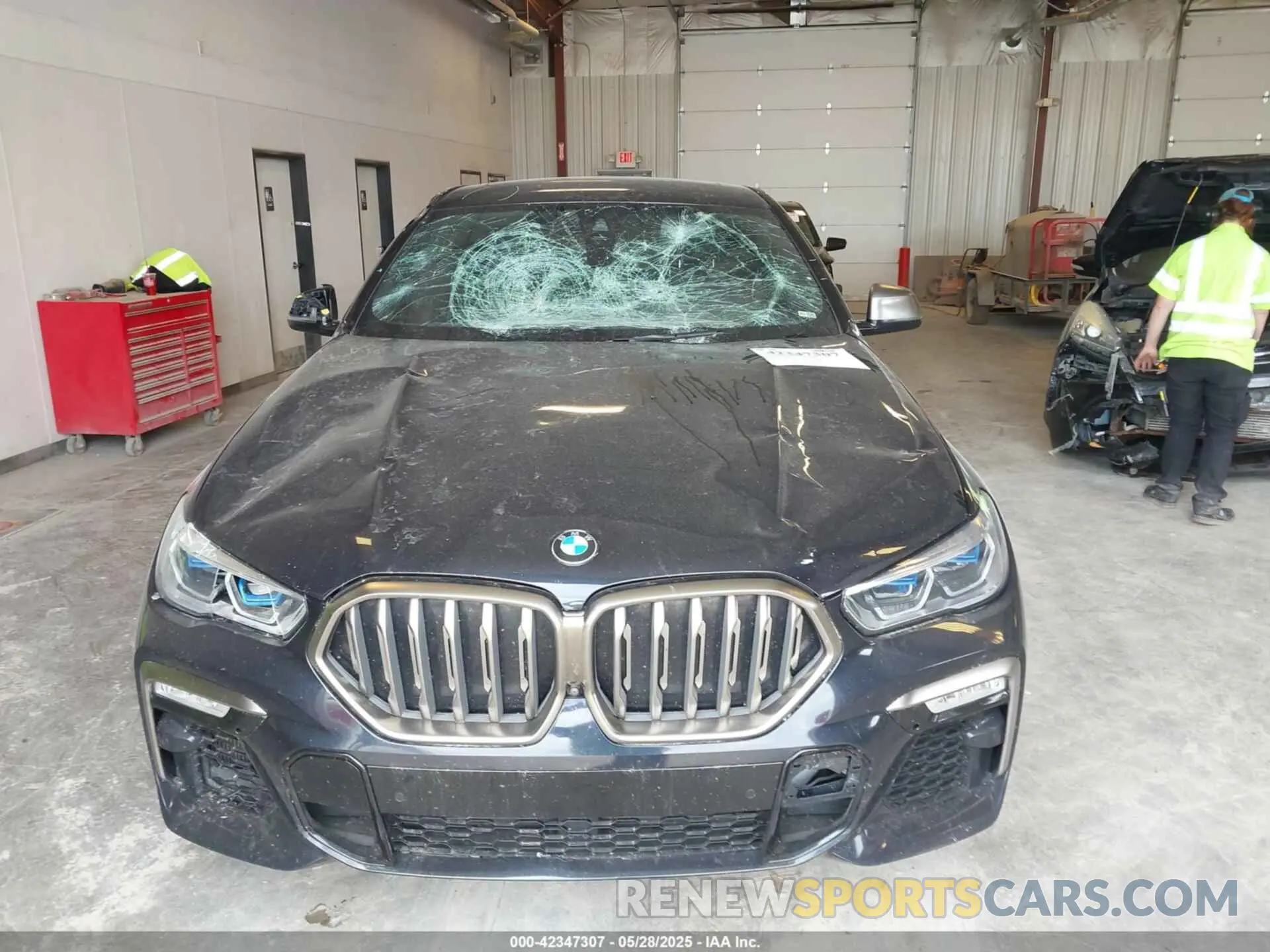 6 Photograph of a damaged car 5UXCY8C04L9C86873 BMW X6 2020