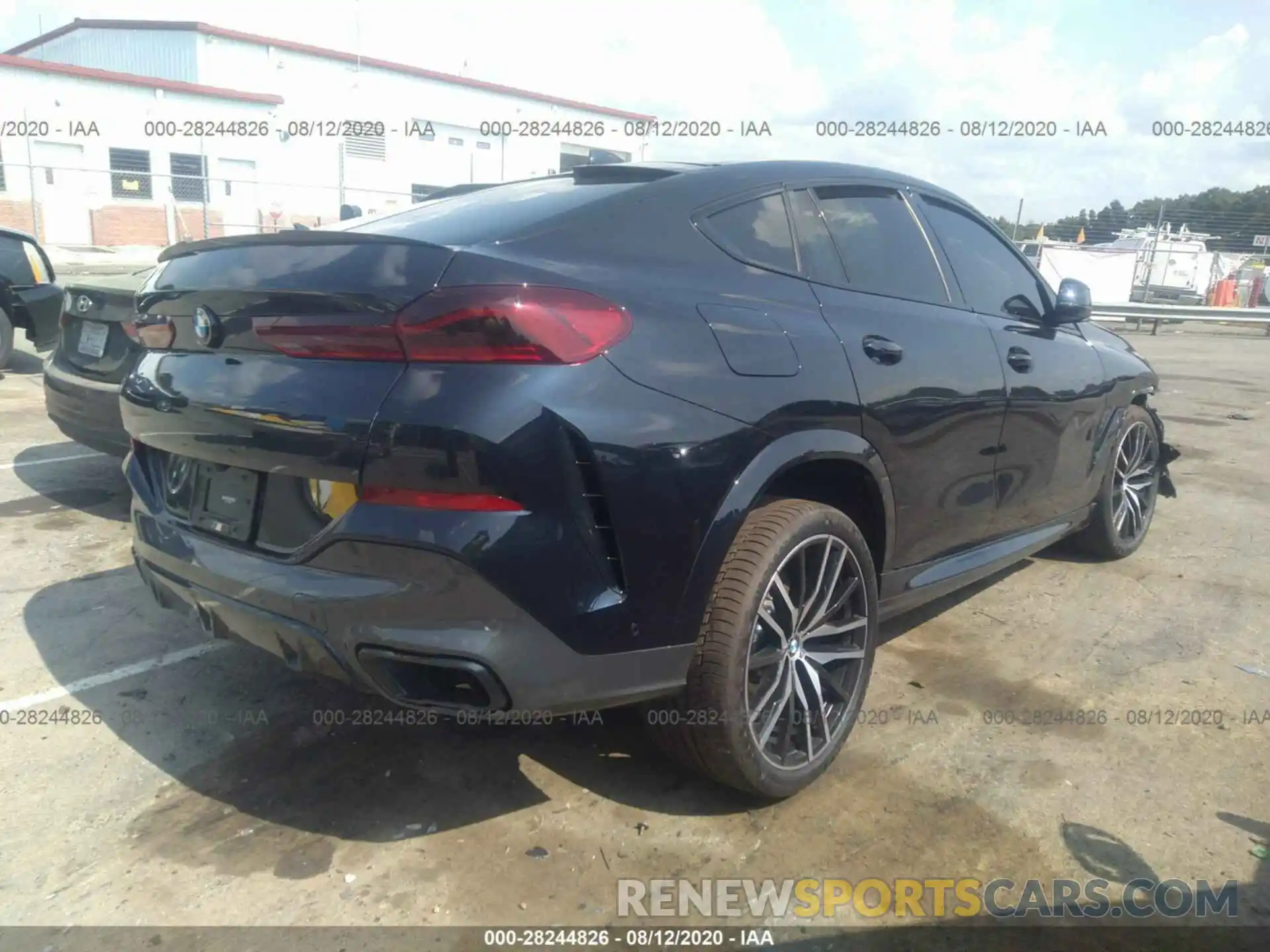 4 Photograph of a damaged car 5UXCY8C06L9C33060 BMW X6 2020