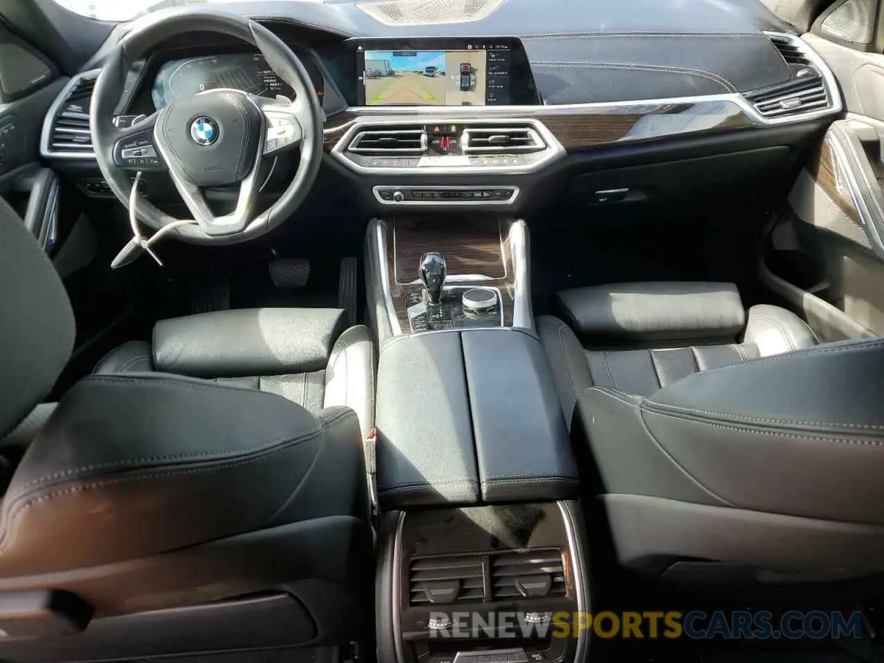 8 Photograph of a damaged car 5UXCY4C03M9F94983 BMW X6 2021