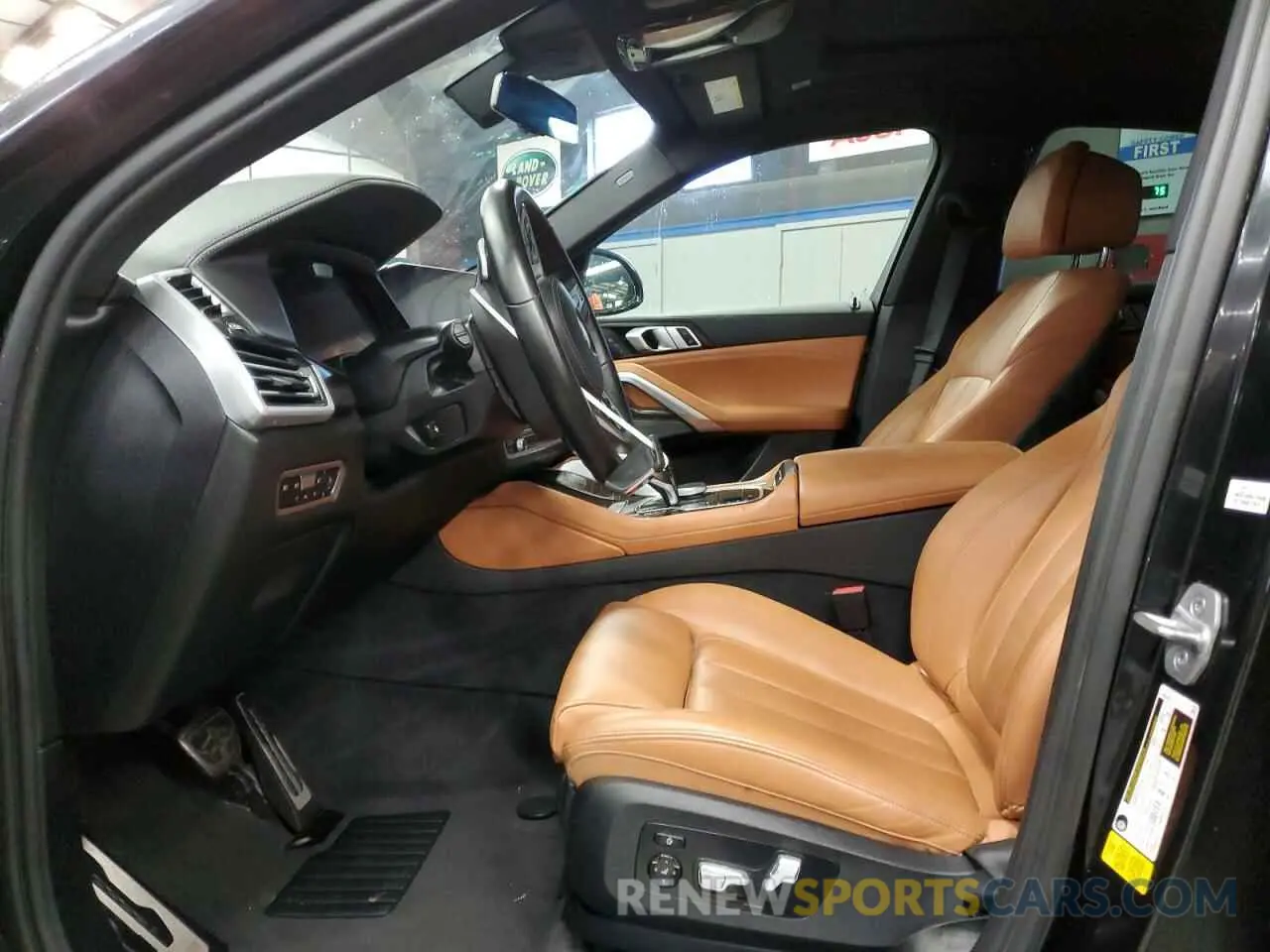 7 Photograph of a damaged car 5UXCY4C03M9G23107 BMW X6 2021