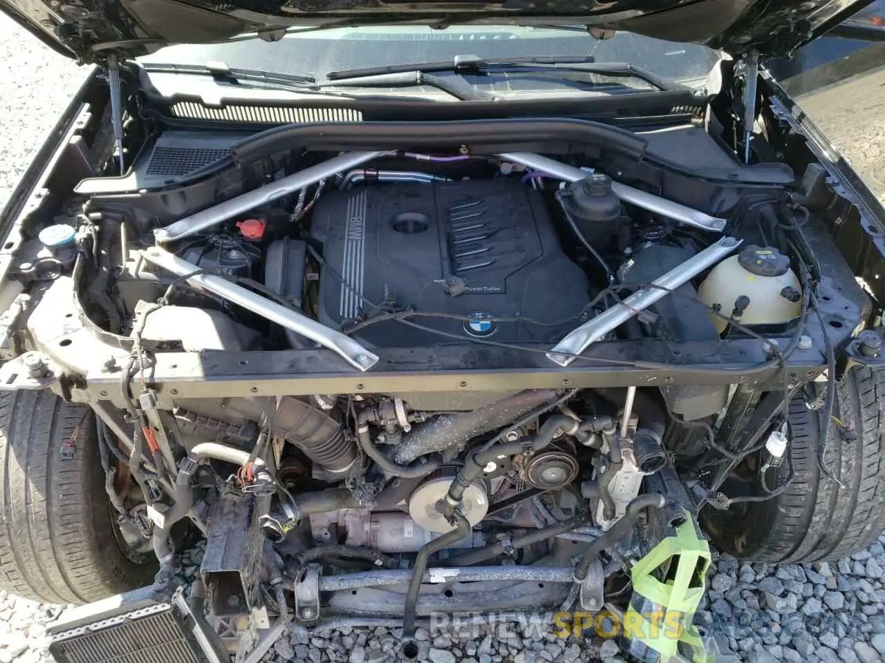 12 Photograph of a damaged car 5UXCY4C03M9H58300 BMW X6 2021