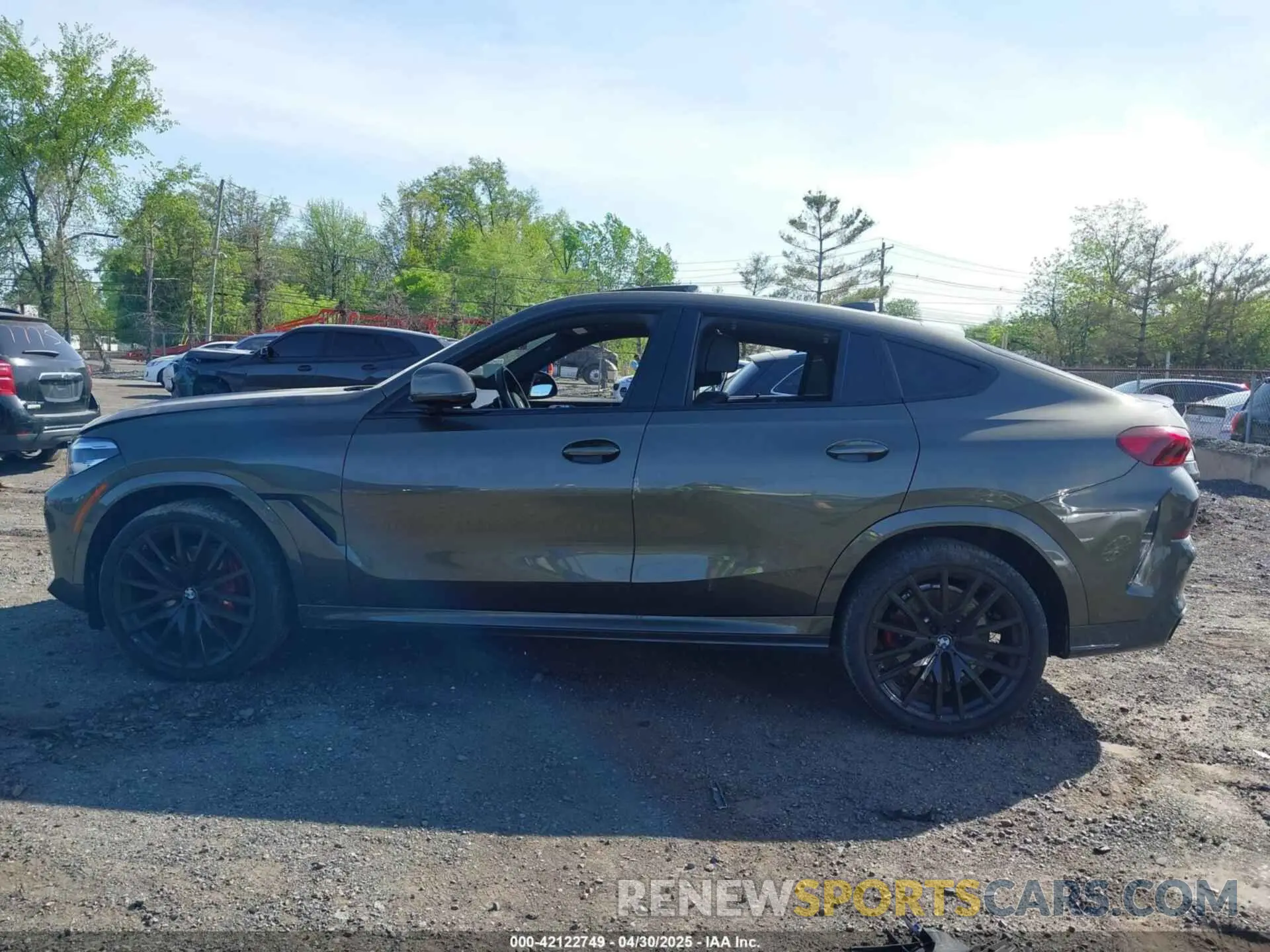13 Photograph of a damaged car 5UXCY4C06M9F26841 BMW X6 2021