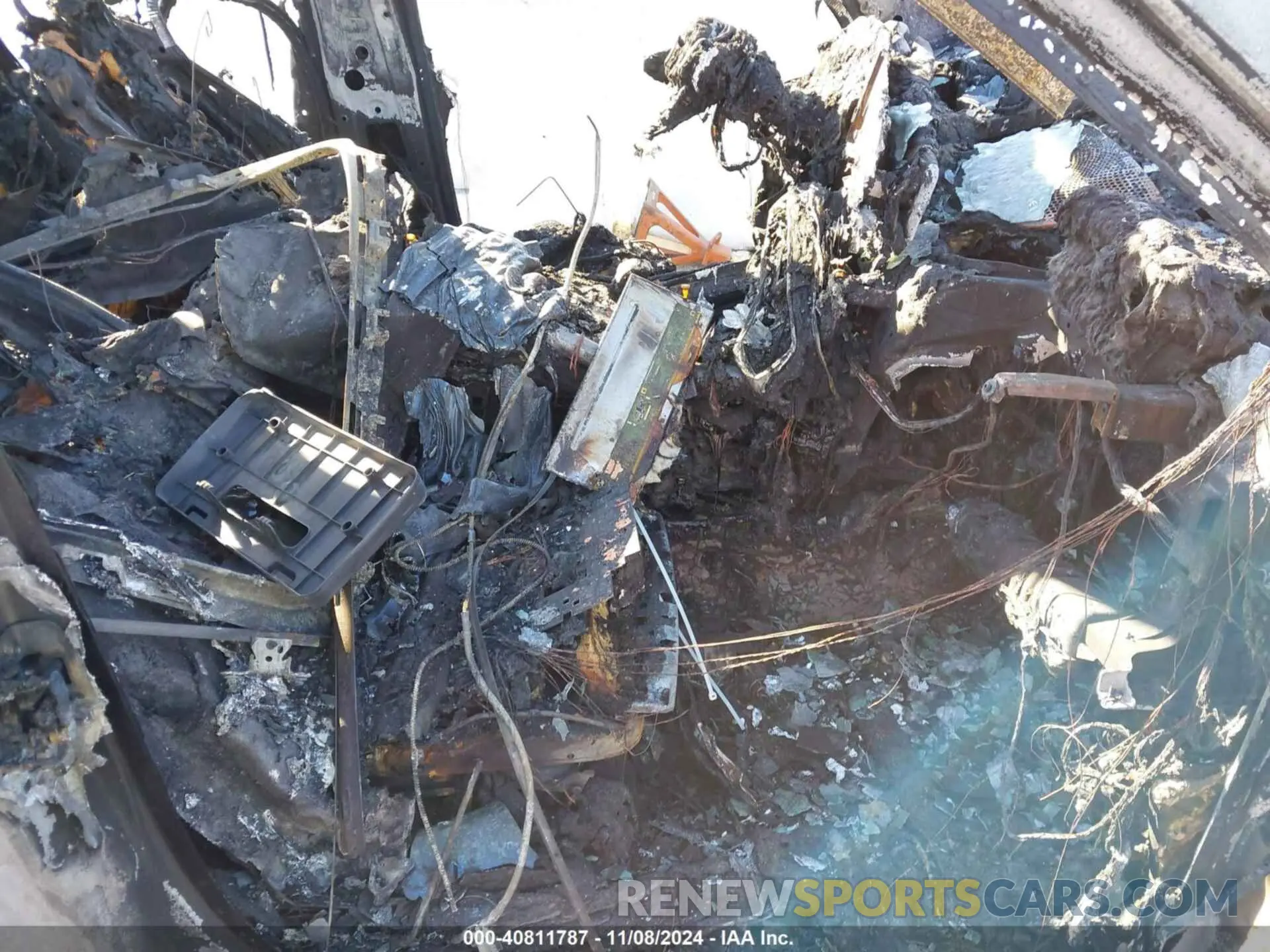 5 Photograph of a damaged car 5UXCY4C07M9F94968 BMW X6 2021