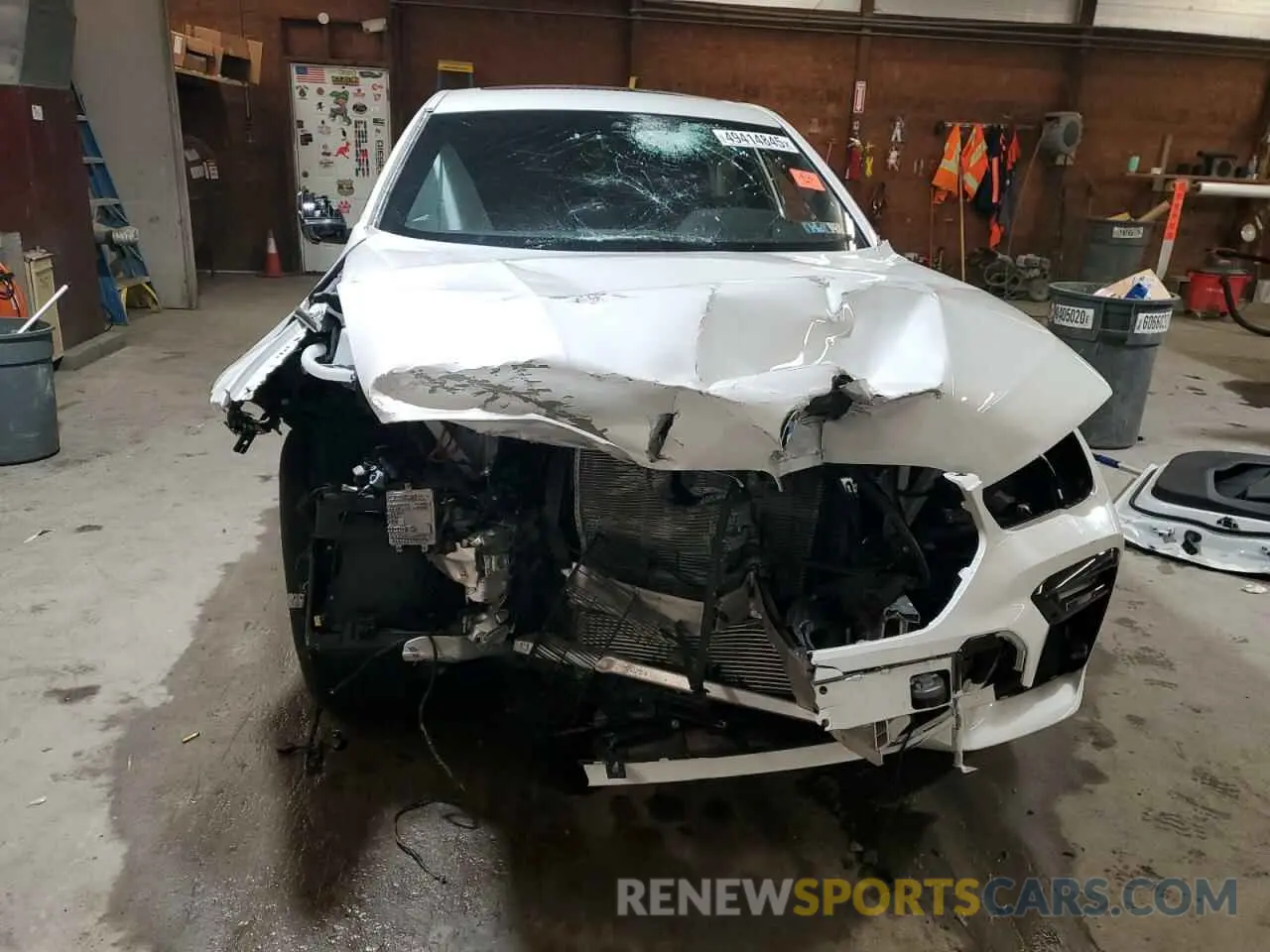 5 Photograph of a damaged car 5UXCY6C00M9F16608 BMW X6 2021