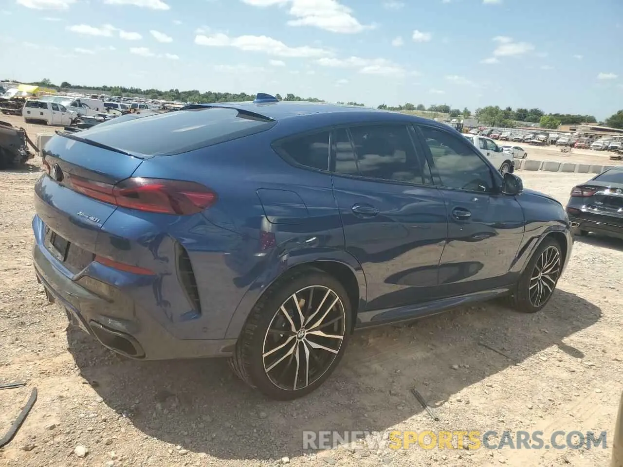 3 Photograph of a damaged car 5UXCY6C03M9F48971 BMW X6 2021