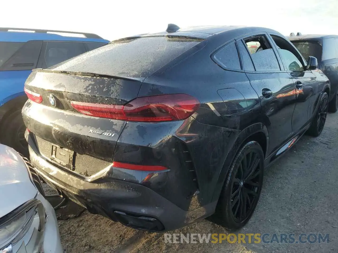 3 Photograph of a damaged car 5UXCY6C08M9H49846 BMW X6 2021
