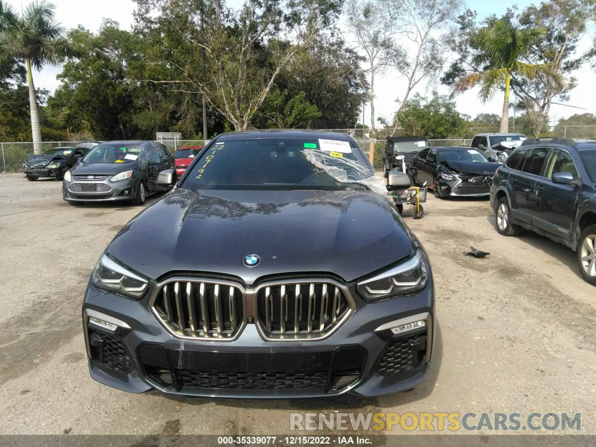 6 Photograph of a damaged car 5UXCY8C01M9E09921 BMW X6 2021