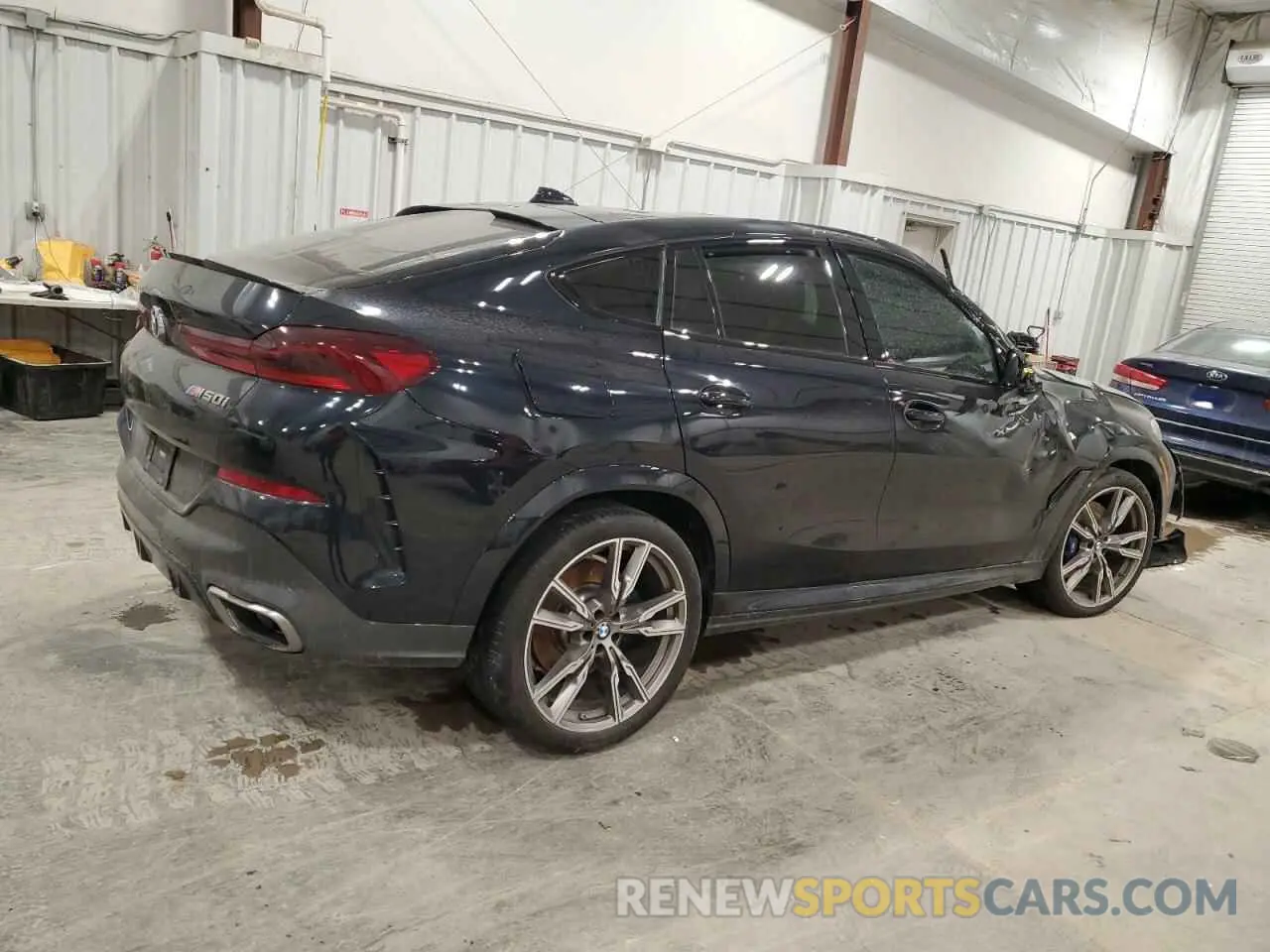 3 Photograph of a damaged car 5UXCY8C05M9E21862 BMW X6 2021